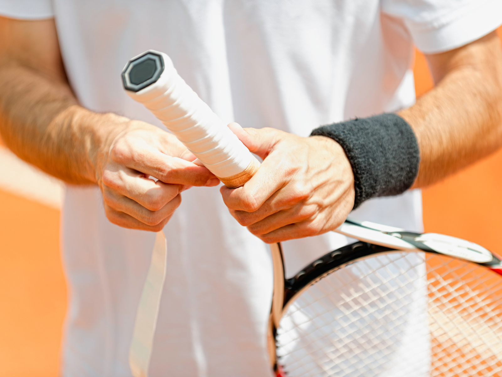 テニス肘にならないためにはどうすればいい？効果的な予防法と治し方